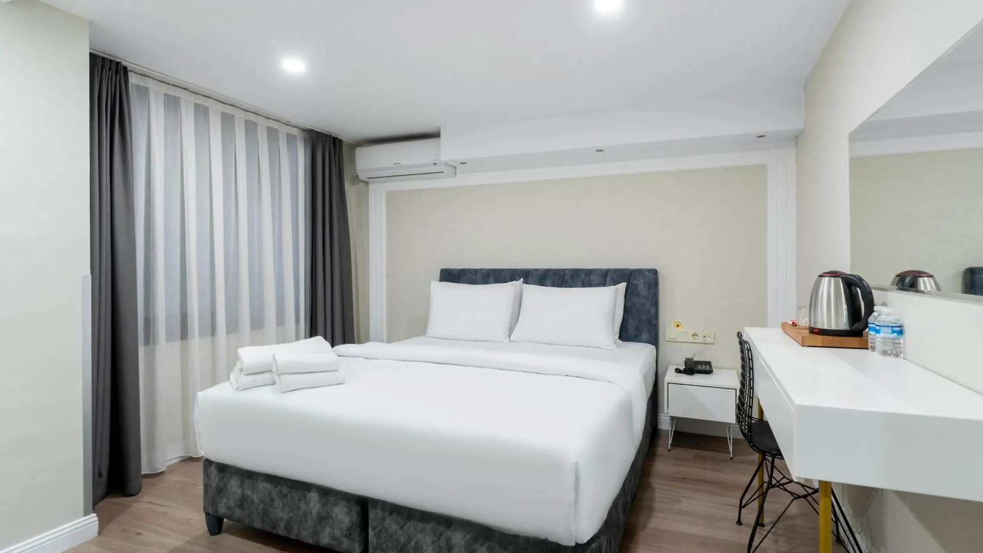 Actuel Life Hotels - Special Class Istanbul Bed & Breakfast